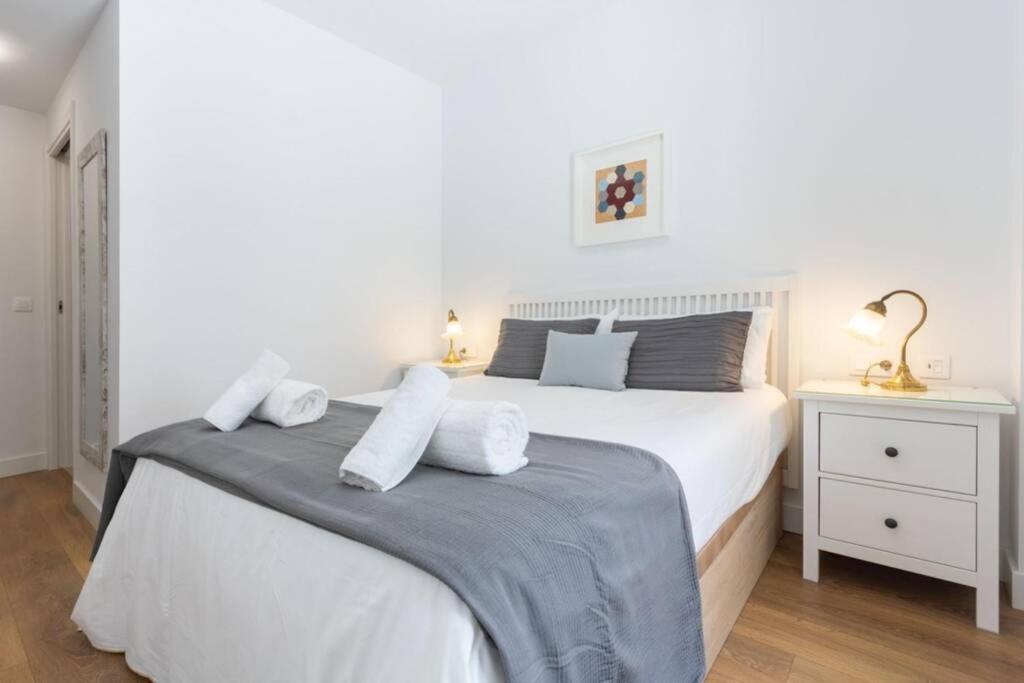 Triana Pages Oasis By Valcambre Apartment Севиля Екстериор снимка