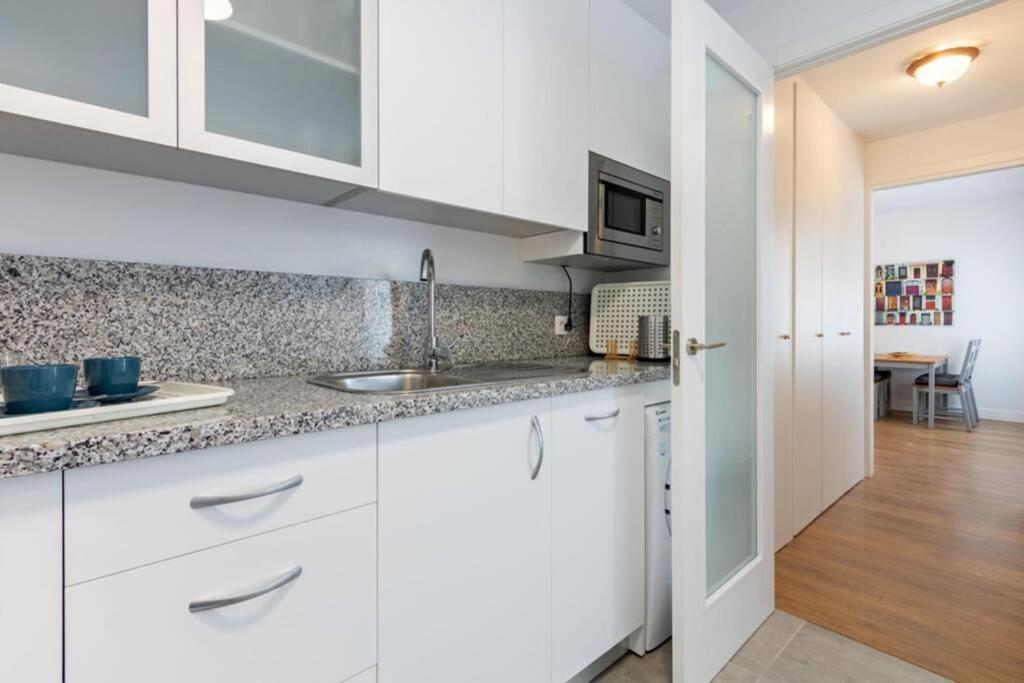 Triana Pages Oasis By Valcambre Apartment Севиля Екстериор снимка
