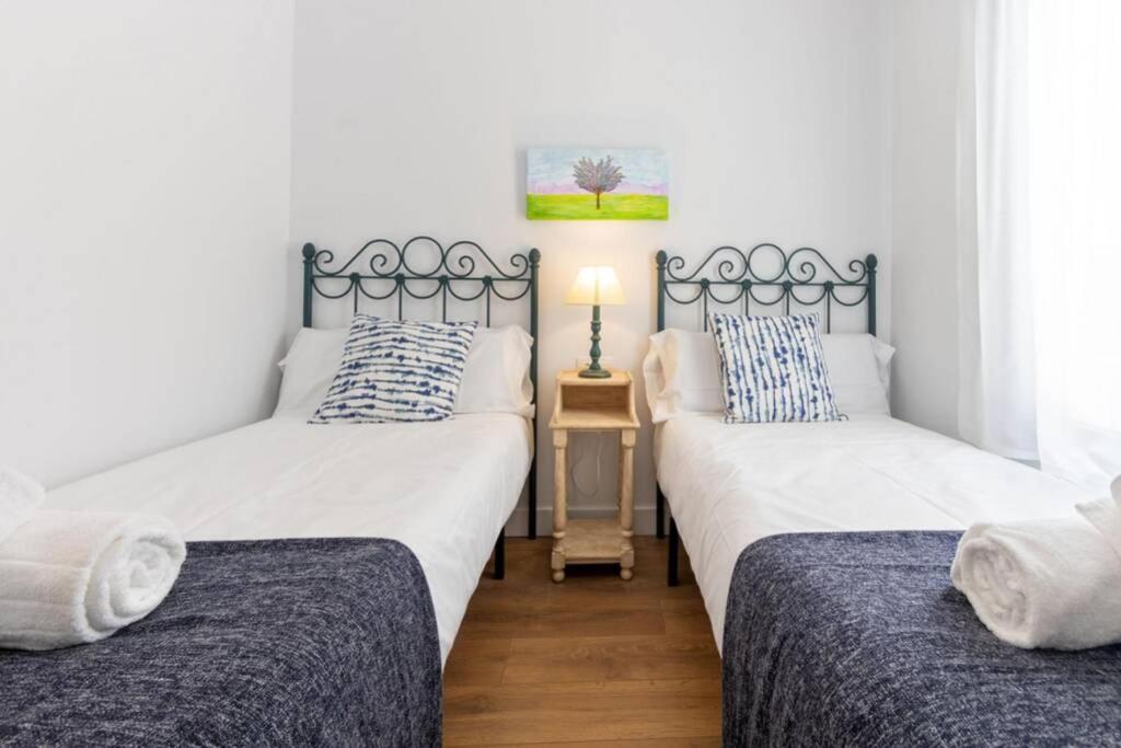 Triana Pages Oasis By Valcambre Apartment Севиля Екстериор снимка